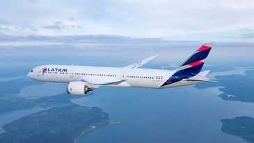 LATAM Boeing 787 Dreamliner